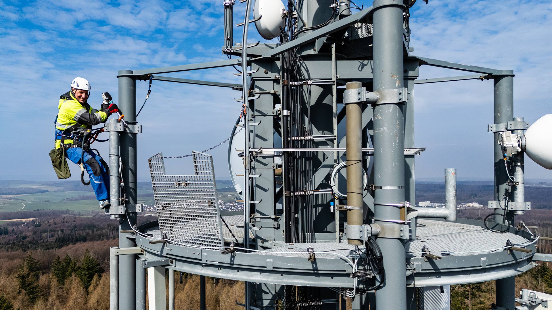 Aufnahmen auch an luftigen Arbeitsplätzen - ab 20m nur mit Fernbedienung!